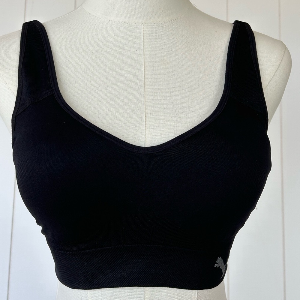 Puma Brand Women’s Sports Bra Adjustable Straps Removable Pads Black Size Medium